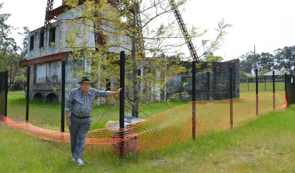 DISGRACE: Ken Victor at Kitchener Poppethead Park, where eight fence panels were stolen over the long weekend. Picture: KRYSTAL SELLARS